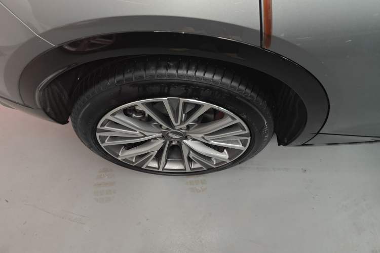 Used Cadillac GT4 2023 25T Luxury Model Exterior 8