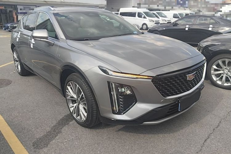 Used Cadillac GT4 2023 25T Prestige Version Front Right 45 Deg
