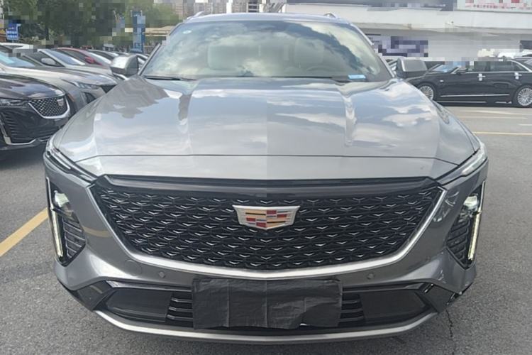Used Cadillac GT4 2023 25T Prestige Version Front