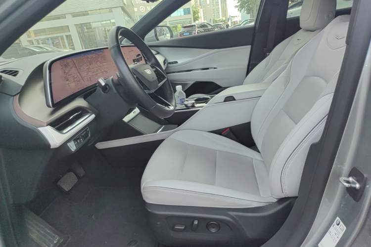 Used Cadillac GT4 2023 25T Prestige Version Left Front Seat