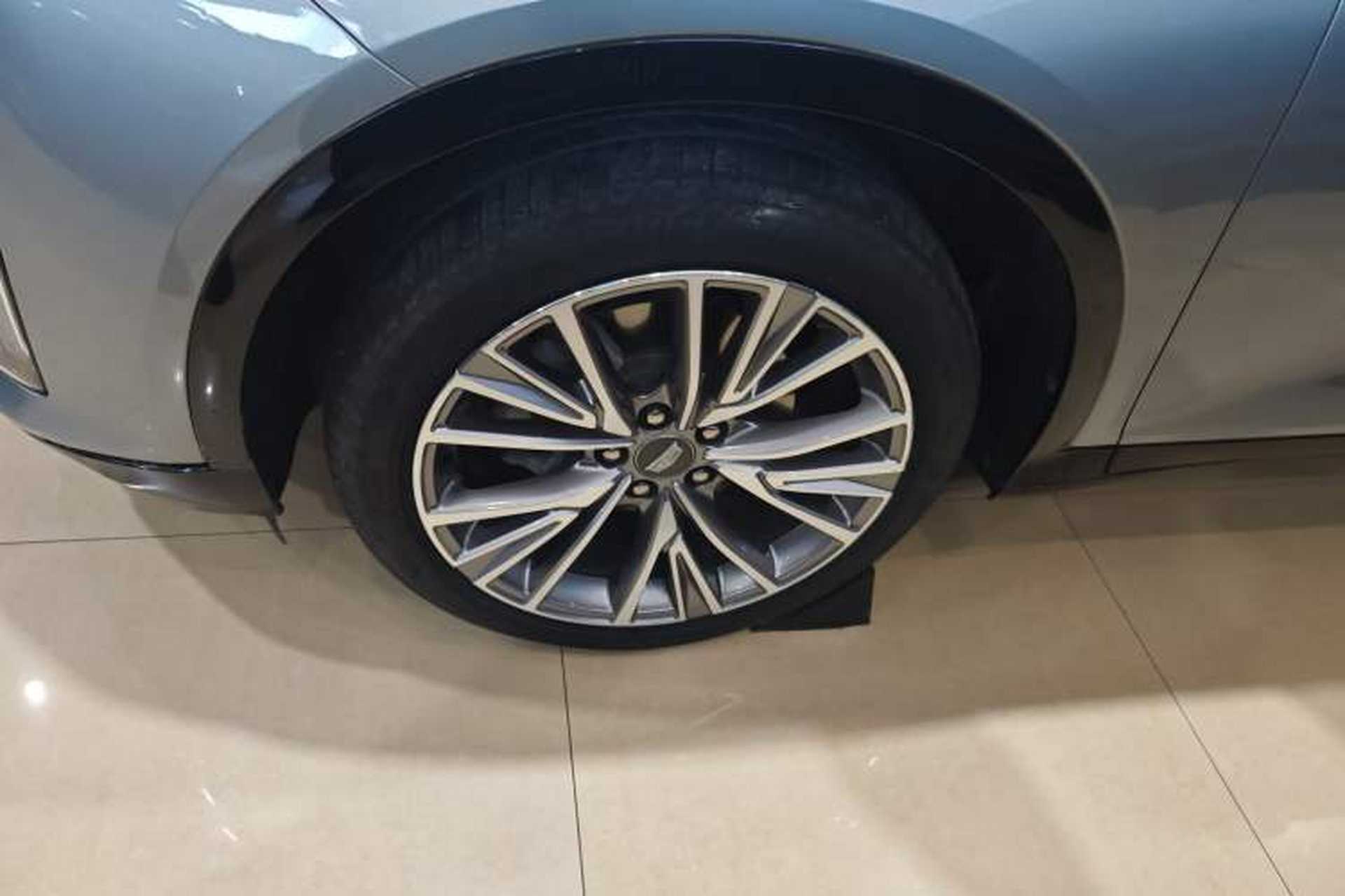 Used Cadillac GT4 2023 25T Prestige Version Left Front Wheel Hub