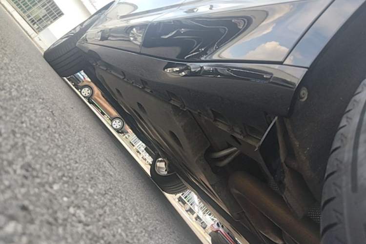 Used Cadillac GT4 2023 25T Prestige Version Left Side Sill
