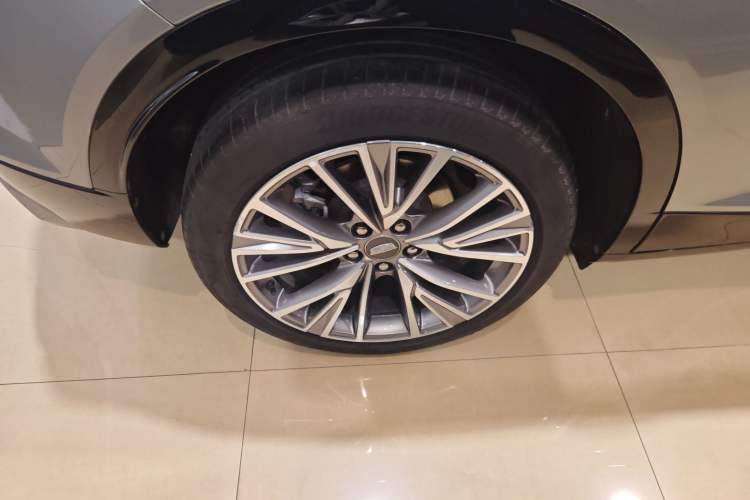 Used Cadillac GT4 2023 25T Prestige Version Right Rear Wheel Hub
