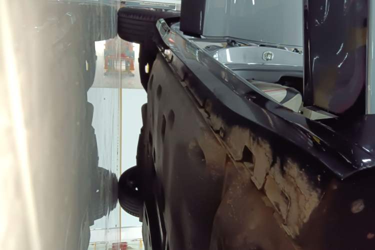 Used Cadillac GT4 2023 25T Luxury Model Right Side Sill