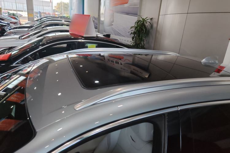 Used Cadillac GT4 2023 25T Prestige Version Roof