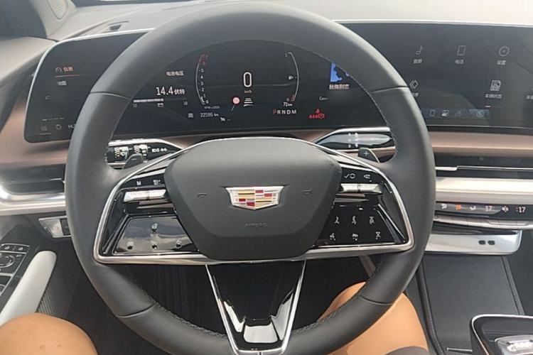 Used Cadillac GT4 2023 25T Prestige Version Steering Wheel