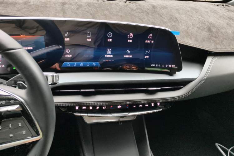 Used Cadillac GT4 2023 25T Fashion Edition Audio And AC Panel