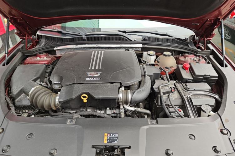 Used Cadillac GT4 2023 25T Fashion Edition Engine Bay