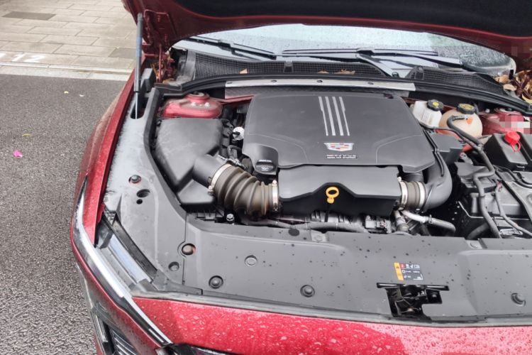 Used Cadillac GT4 2023 25T Fashion Edition Engine Bay Right