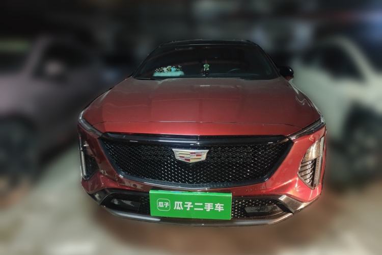 Used Cadillac GT4 2023 28T Platinum Edition Front
