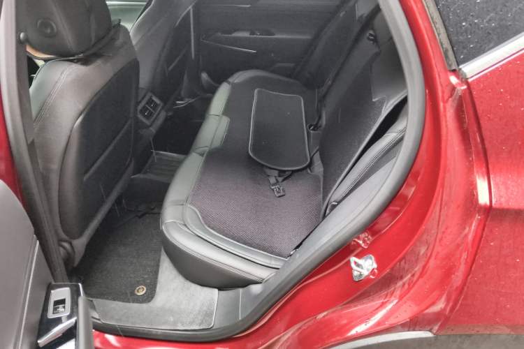 Used Cadillac GT4 2023 25T Fashion Edition Left Rear Seat