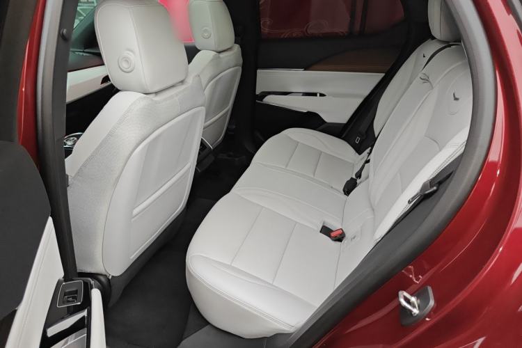 Used Cadillac GT4 2023 25T Fashion Edition Left Rear Seat