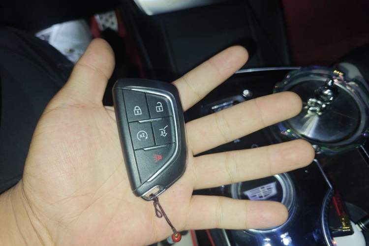 Used Cadillac GT4 2023 28T Platinum Edition Vehicle Key