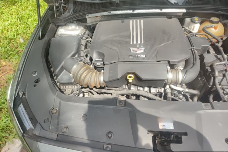 Used Cadillac GT4 2023 25T Luxury Model Engine Bay Right