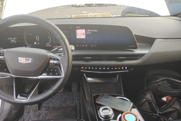 Used Cadillac GT4 2023 25T Luxury Model Audio And AC Panel