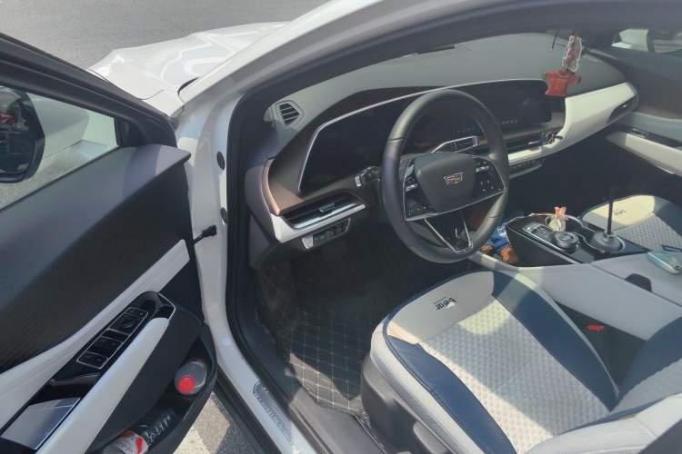Used Cadillac GT4 2023 25T Fashion Edition Driver Seat