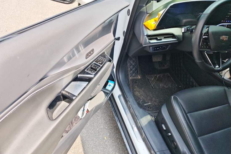 Used Cadillac GT4 2023 25T Luxury Model Driver Seat