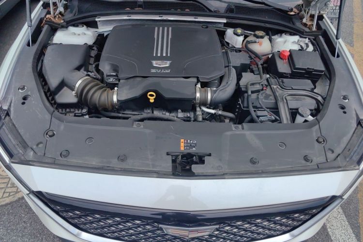 Used Cadillac GT4 2023 25T Fashion Edition Engine Bay