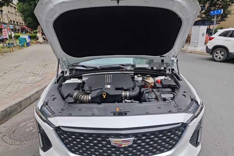 Used Cadillac GT4 2023 25T Luxury Model Engine Bay