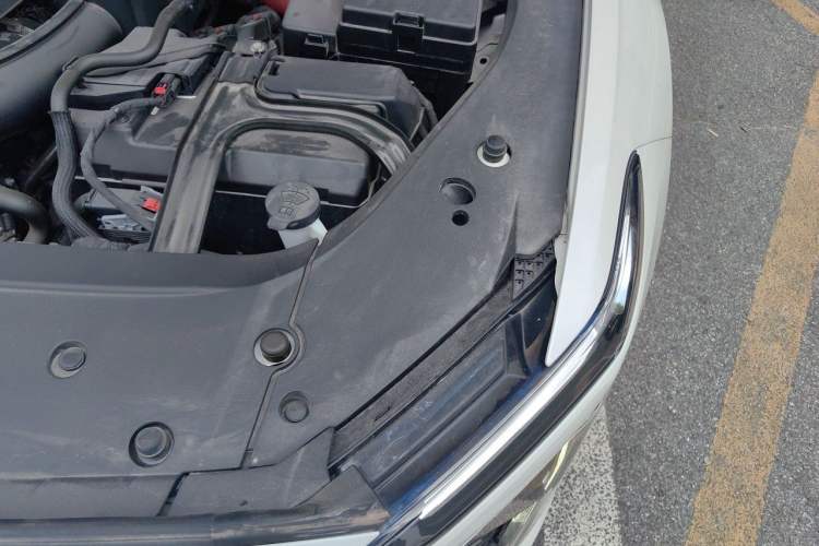 Used Cadillac GT4 2023 25T Fashion Edition Engine Bay Left