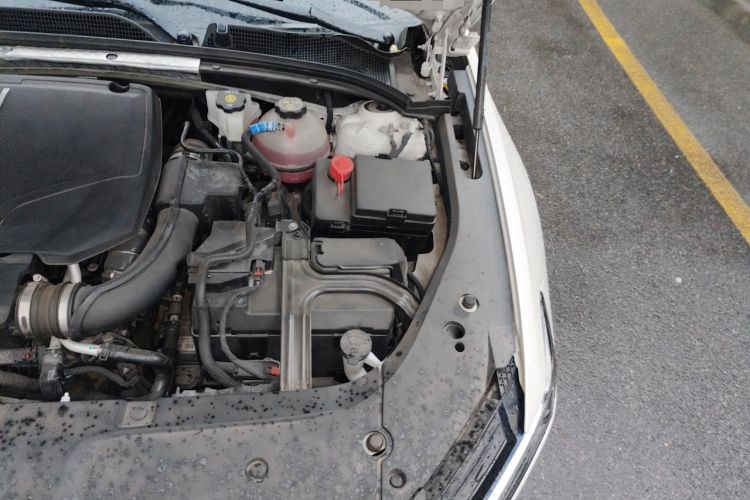 Used Cadillac GT4 2023 25T Prestige Version Engine Bay Left