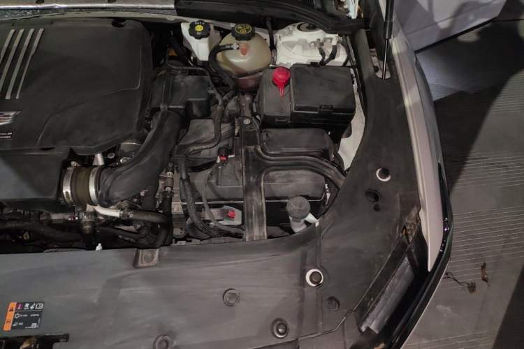 Used Cadillac GT4 2023 25T Fashion Edition Engine Bay Left