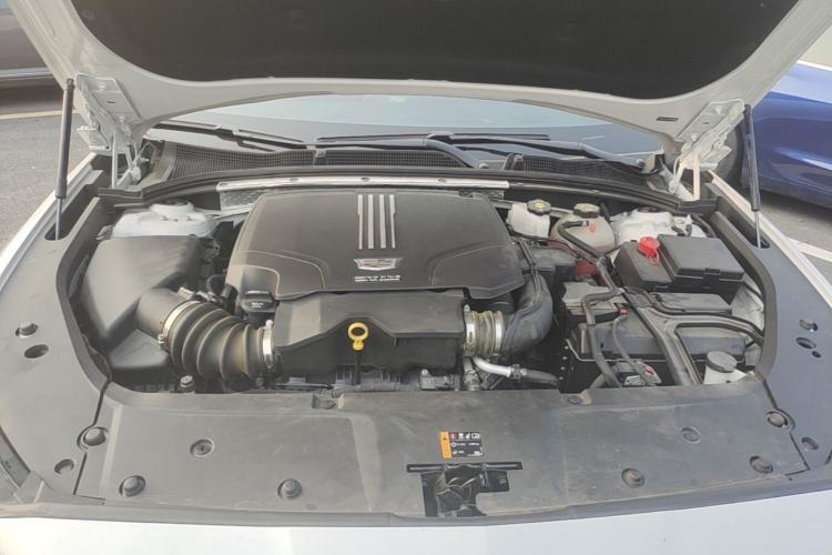 Used Cadillac GT4 2023 25T Luxury Model Engine Bay