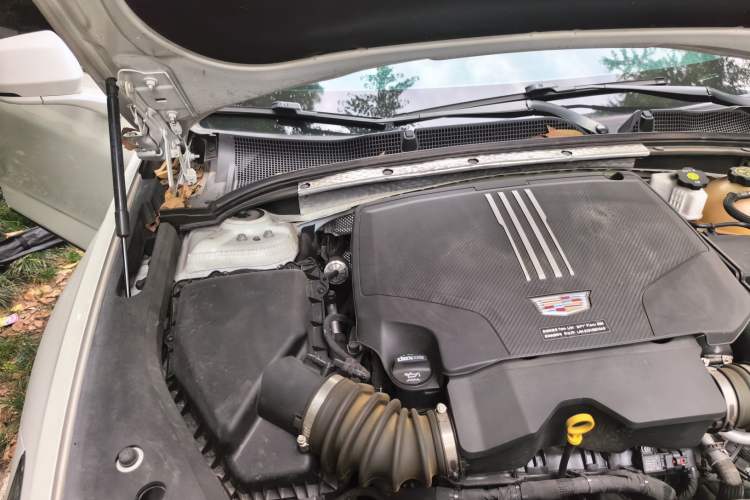 Used Cadillac GT4 2023 25T Fashion Edition Engine Bay Right
