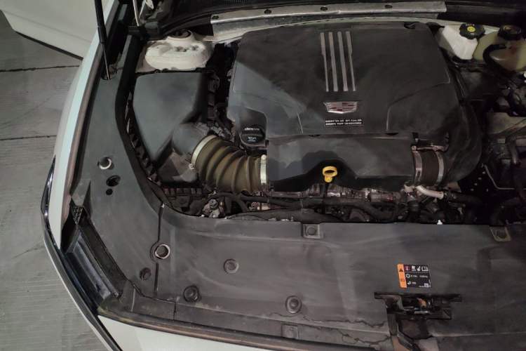 Used Cadillac GT4 2023 25T Fashion Edition Engine Bay Right