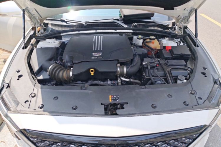 Used Cadillac GT4 2023 25T Luxury Model Engine Bay
