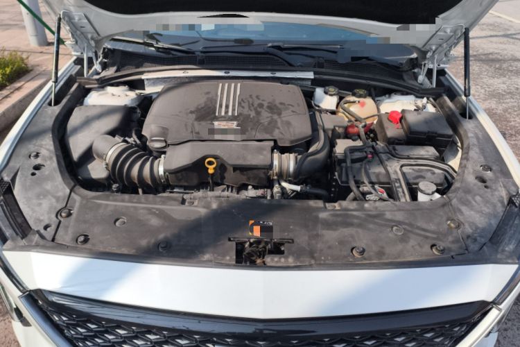 Used Cadillac GT4 2023 25T Luxury Model Engine Bay