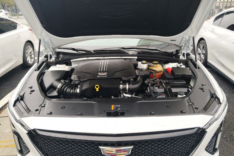 Used Cadillac GT4 2023 25T Prestige Version Engine Bay