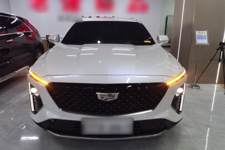 Used Cadillac GT4 2023 25T Luxury Model Exterior 1