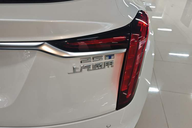 Used Cadillac GT4 2023 25T Fashion Edition Exterior 3
