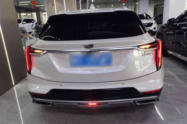 Used Cadillac GT4 2023 25T Luxury Model Exterior 4