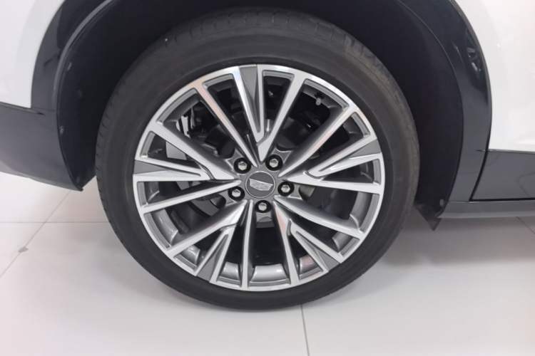 Used Cadillac GT4 2023 25T Luxury Model Exterior 5