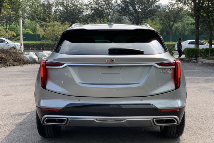 Used Cadillac GT4 2023 25T Prestige Version Exterior 8