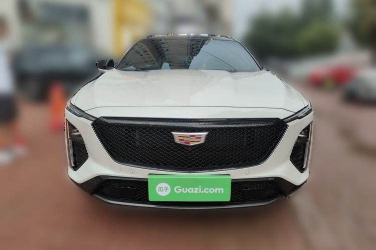 Used Cadillac GT4 2023 25T Prestige Version Front
