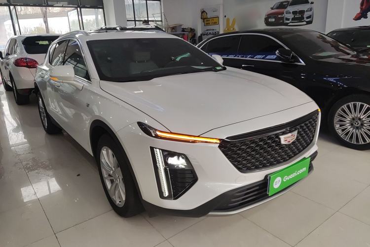 Used Cadillac GT4 2023 25T Fashion Edition Front Right 45 Deg
