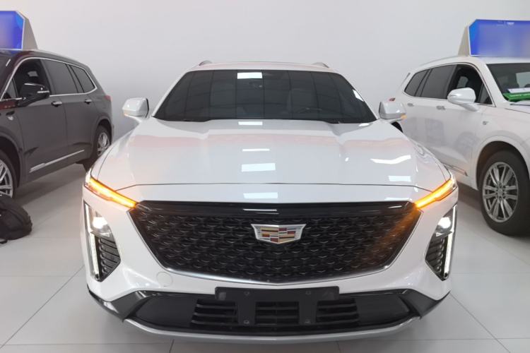Used Cadillac GT4 2023 25T Luxury Model Front