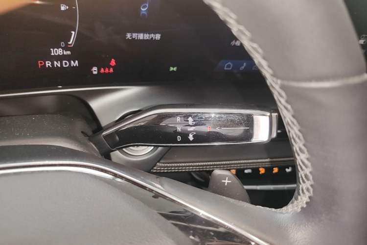 Used Cadillac GT4 2023 25T Luxury Model Gear Lever