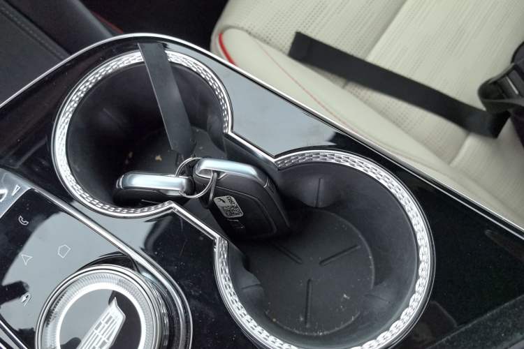 Used Cadillac GT4 2023 25T Prestige Version Interior 1