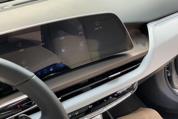 Used Cadillac GT4 2023 25T Prestige Version Interior 13