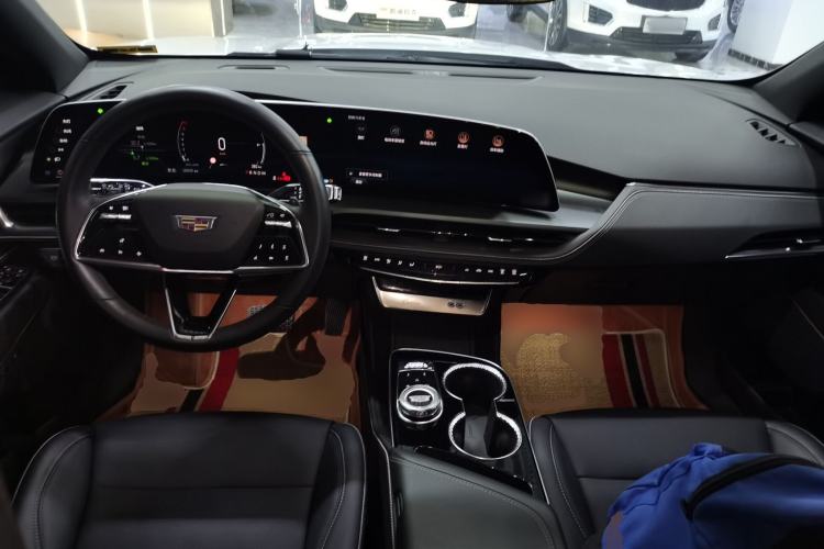 Used Cadillac GT4 2023 25T Luxury Model Interior 2