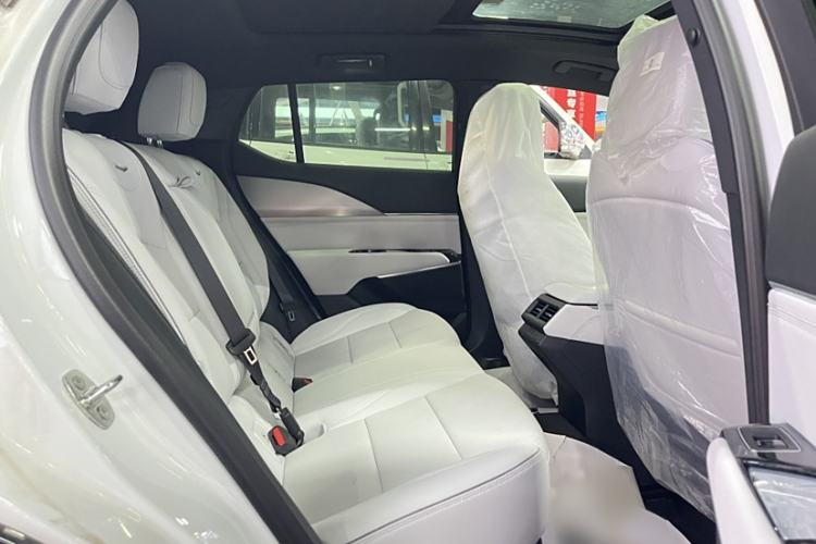 Used Cadillac GT4 2023 25T Luxury Model Interior 2