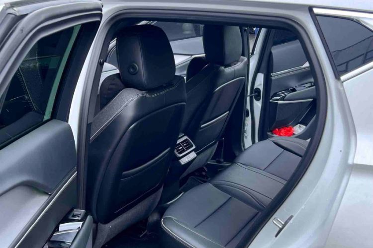 Used Cadillac GT4 2023 25T Luxury Model Interior 3