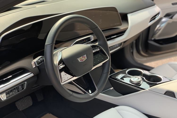 Used Cadillac GT4 2023 25T Prestige Version Interior 5