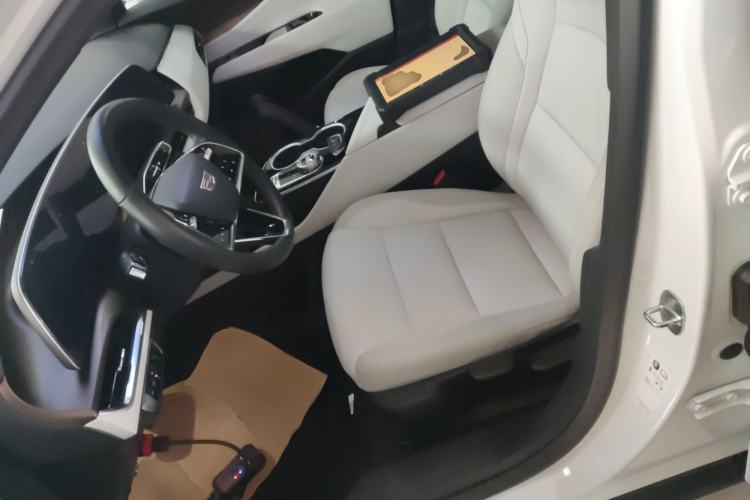 Used Cadillac GT4 2023 25T Fashion Edition Left Front Seat