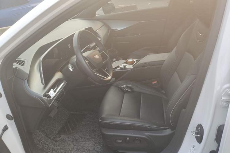 Used Cadillac GT4 2023 25T Luxury Model Left Front Seat
