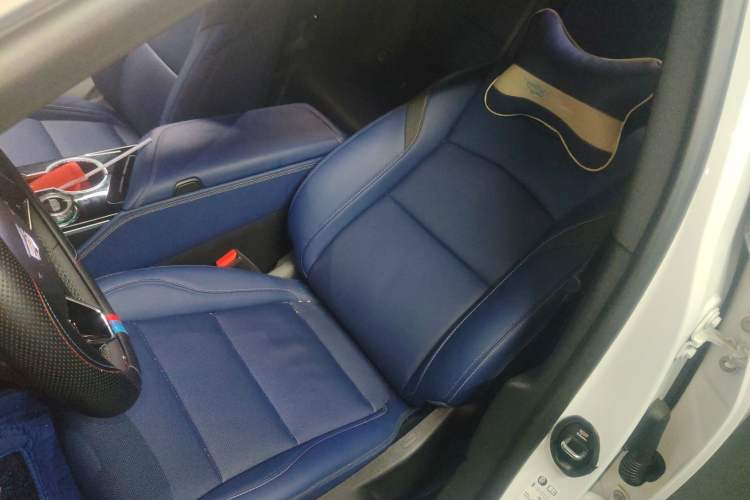 Used Cadillac GT4 2023 25T Luxury Model Left Front Seat